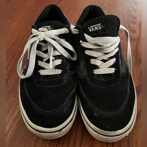 Youth Size 5 Vans sneakers GUC